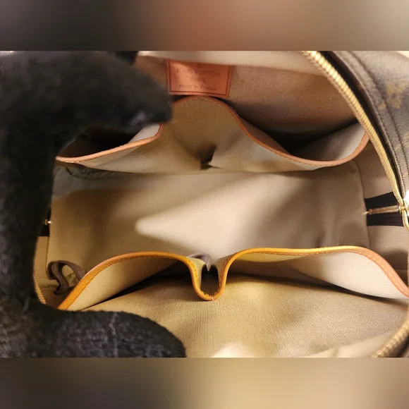 ❌️SOLD❌️ Louis Vuitton Deauville monogram handbag Date Code MB0072 - Picture 9 of 13